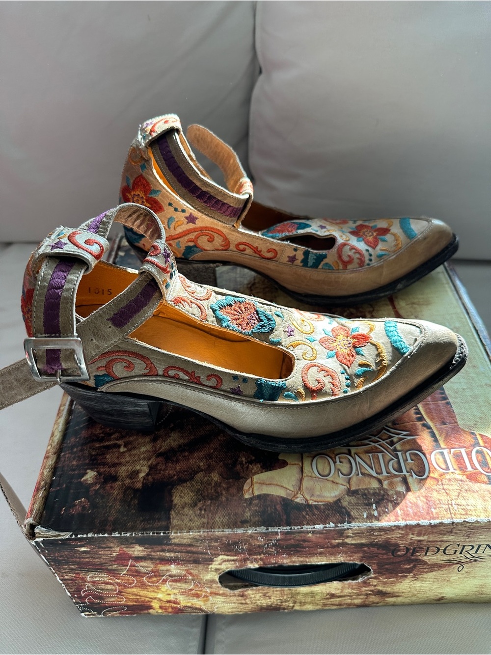 Old Gringo “Deborah Tico” Beige Leather Floral Embroidered T-Strap Bootie - Picture 7 of 9